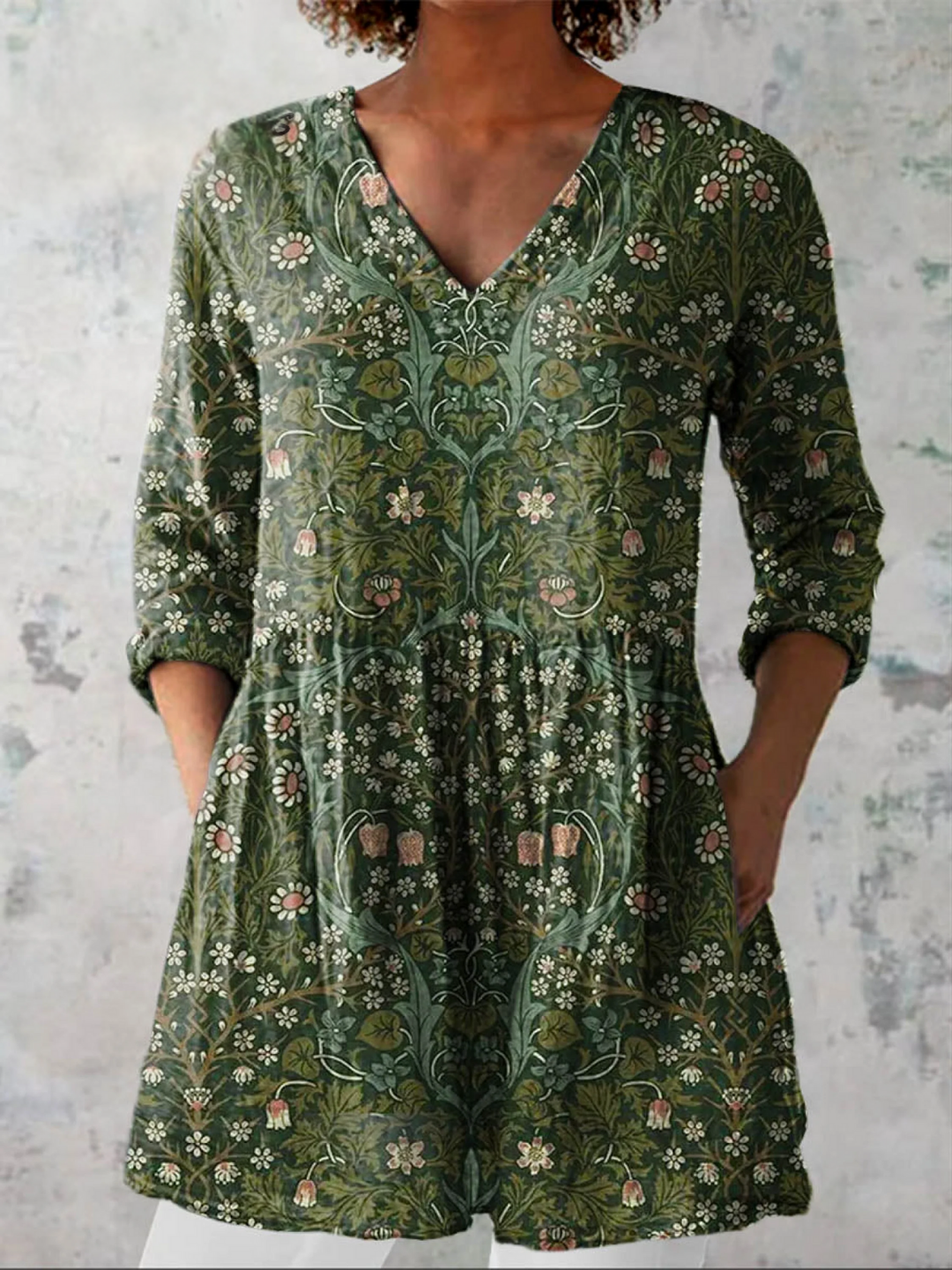 Julie | Lång Blus med V-ringning