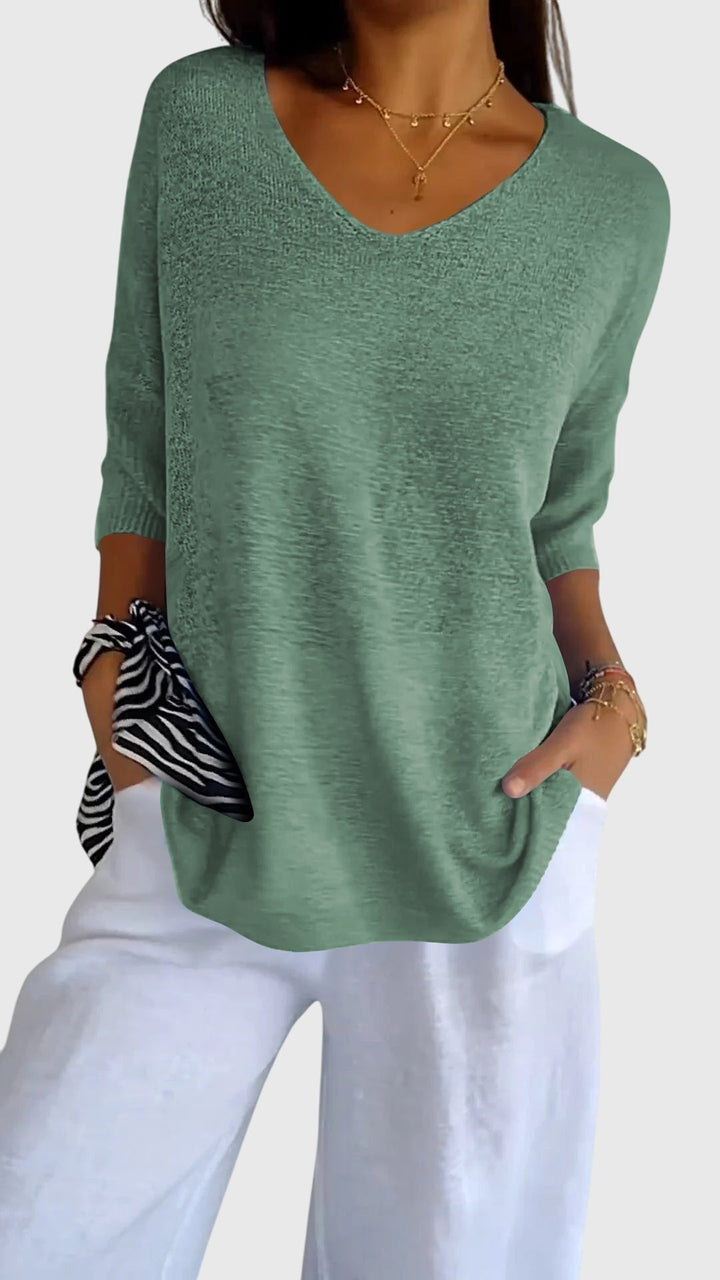 Cassandra | Elegant V-ringad Topp