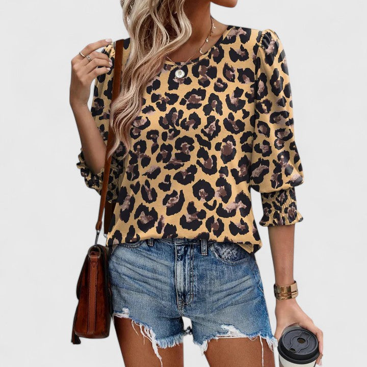 Solara | Elegant Smockad Topp