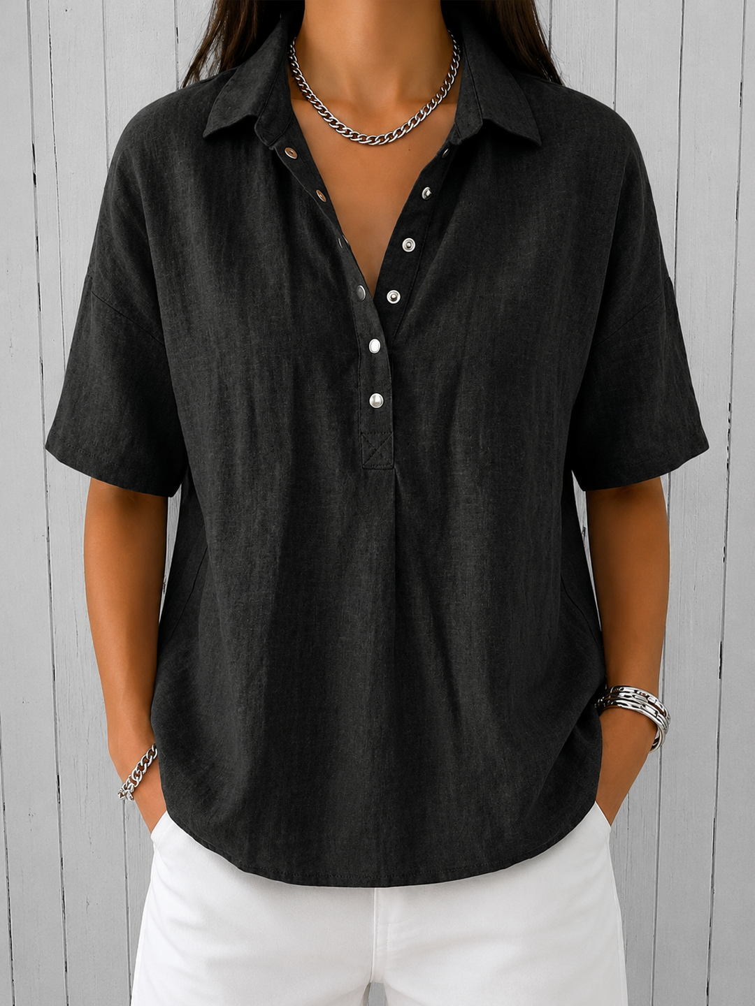 Ava | Blus med Krage och Knappar